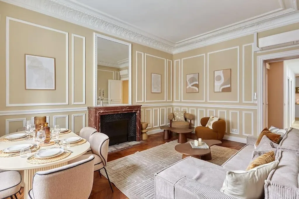 Elegant 2 Chambres Climatise - Champs-Elysees Paris