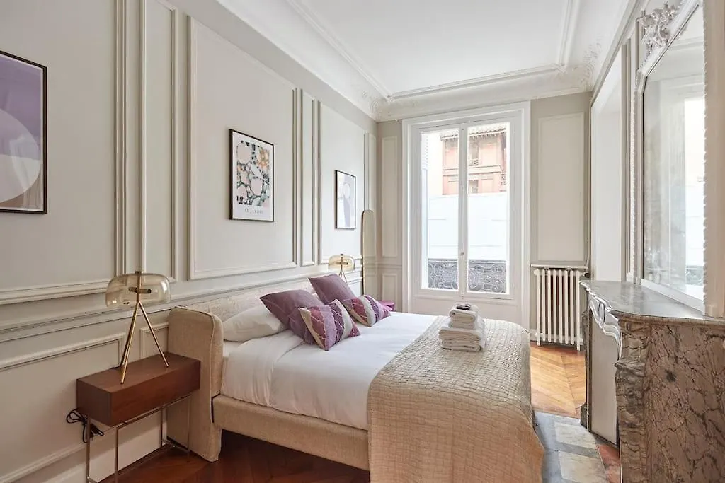 Apartment Elegant 2 Chambres Climatise - Champs-Elysees Paris