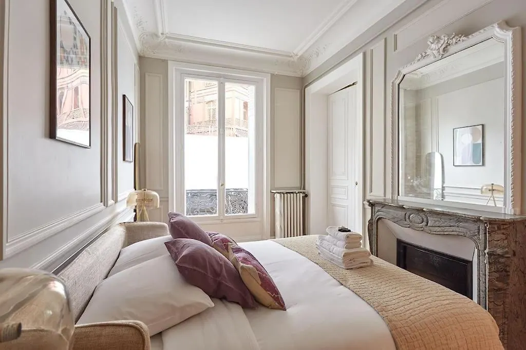 Apartment Elegant 2 Chambres Climatise - Champs-Elysees Paris